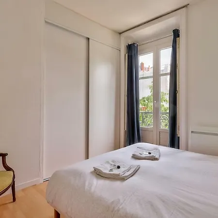 Warm And Lovely Flat In Apartment Nantes