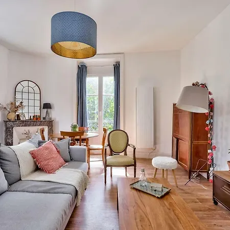 Apartment Warm And Lovely Flat In