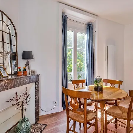 Warm And Lovely Flat In Nantes