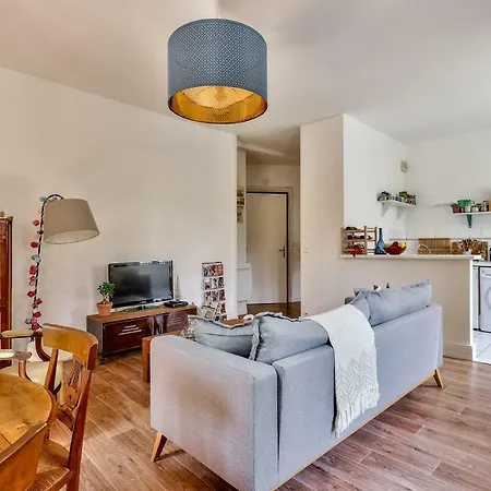 Apartment Warm And Lovely Flat In Nantes