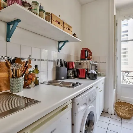 Warm And Lovely Flat In Apartment Nantes